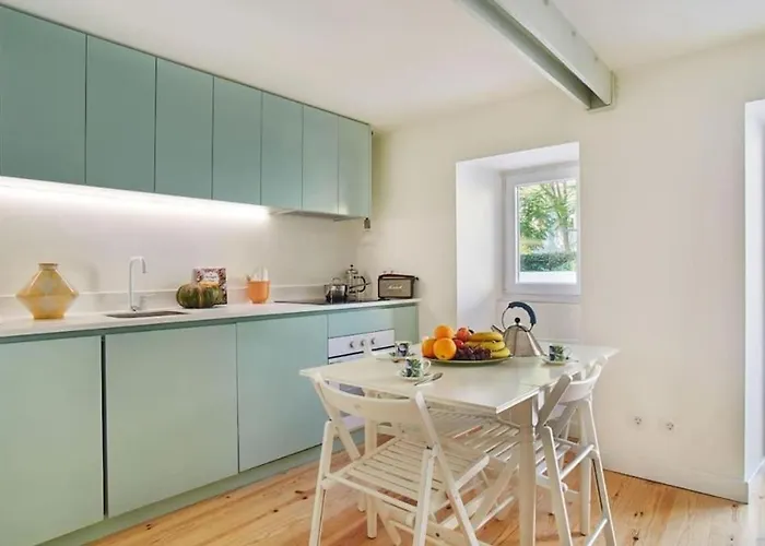 Modern Flat With Large Garden And Terrace Right Next Estrela Park *